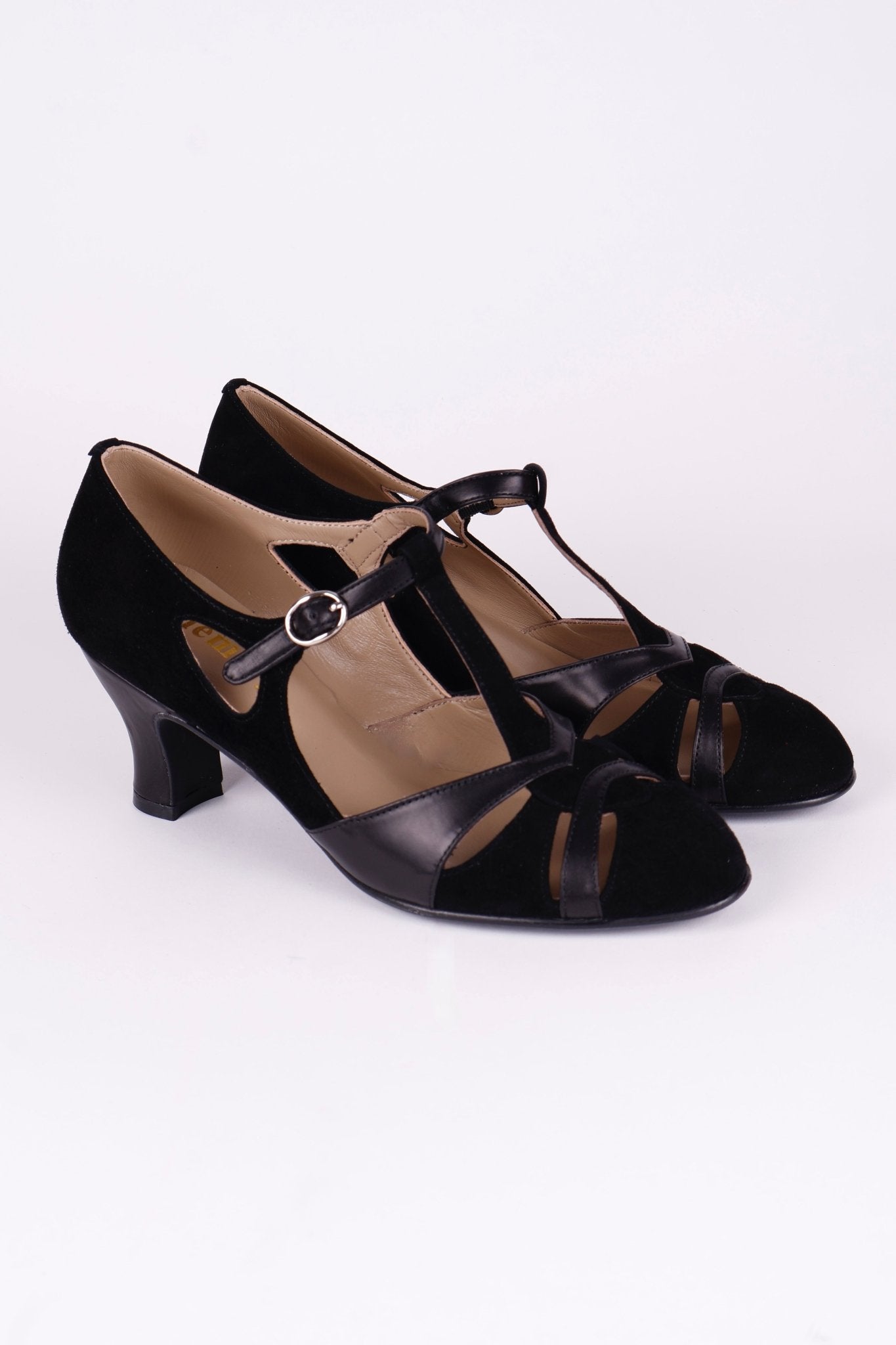 1930s evening shoe with T-strap - Black - Wilma