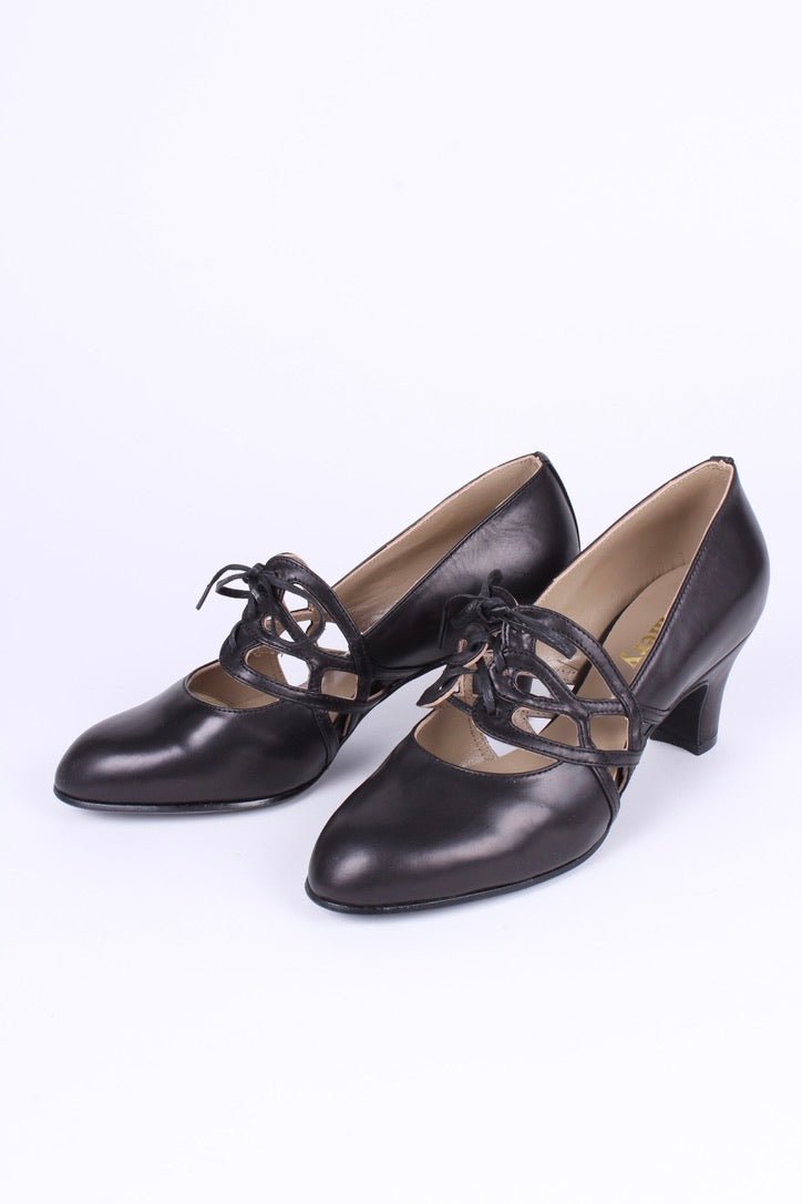 1930s everyday lace-up pumps - black - Eva