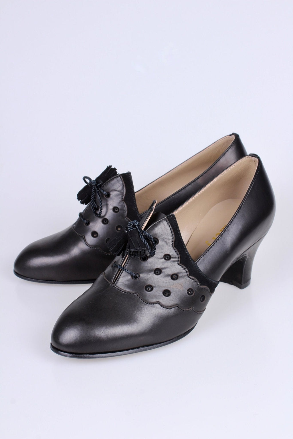 1930s everyday Oxford heels with tassels - Black - Mildred