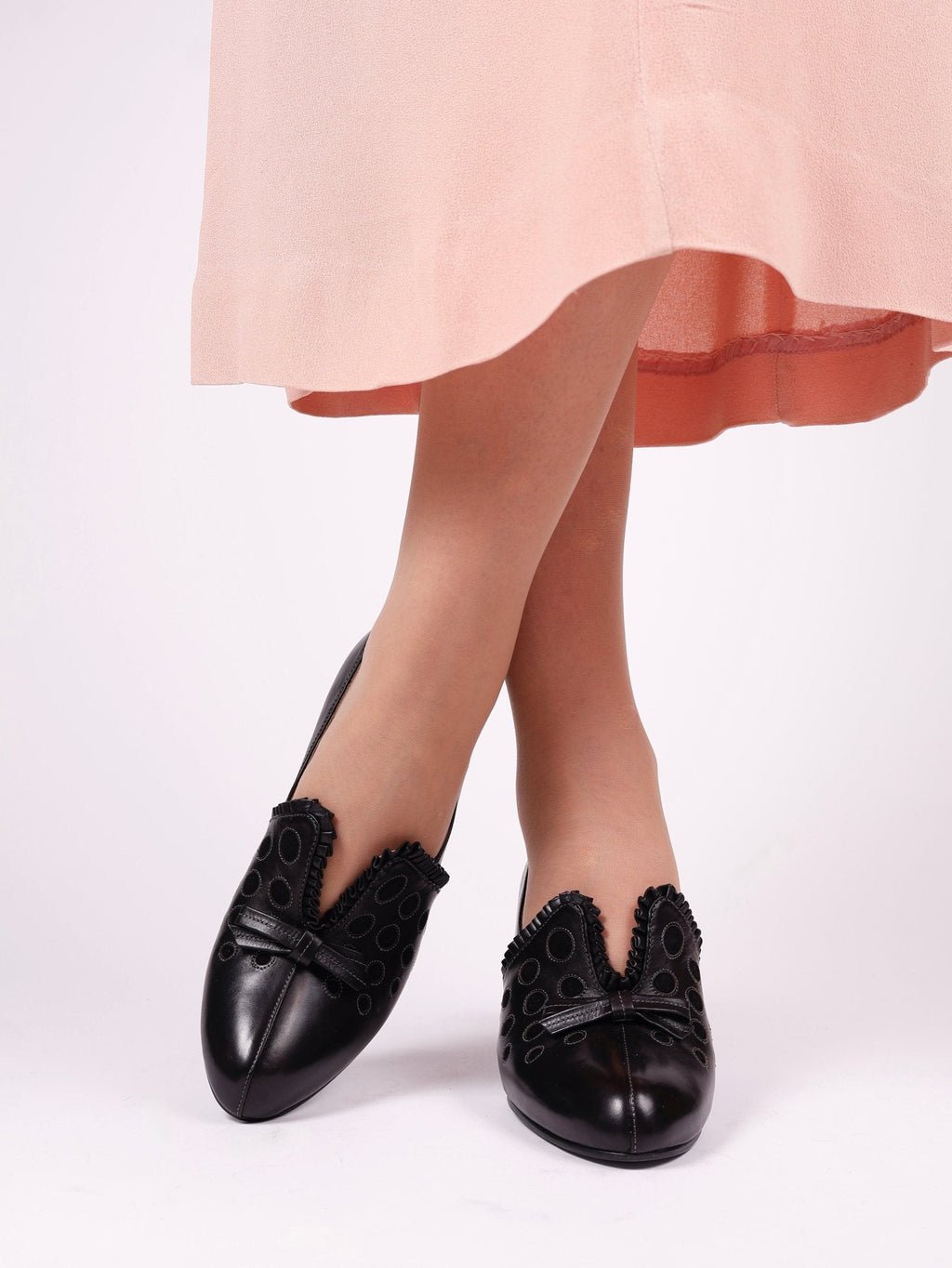 1930s pumps with decorations in suede - black - Stella