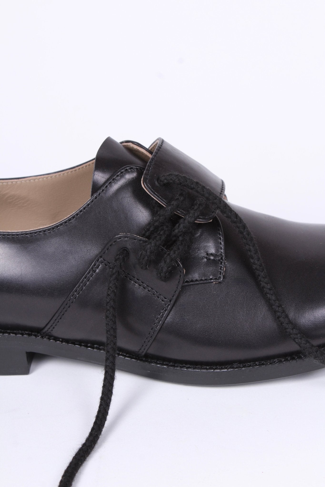 1940s everyday lace-up shoe - black - Ellen