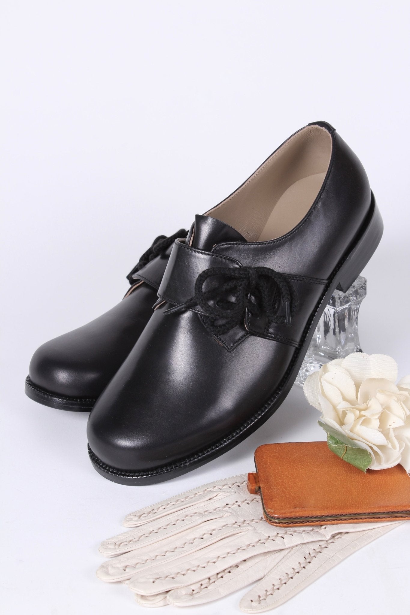 1940s everyday lace-up shoe - black - Ellen