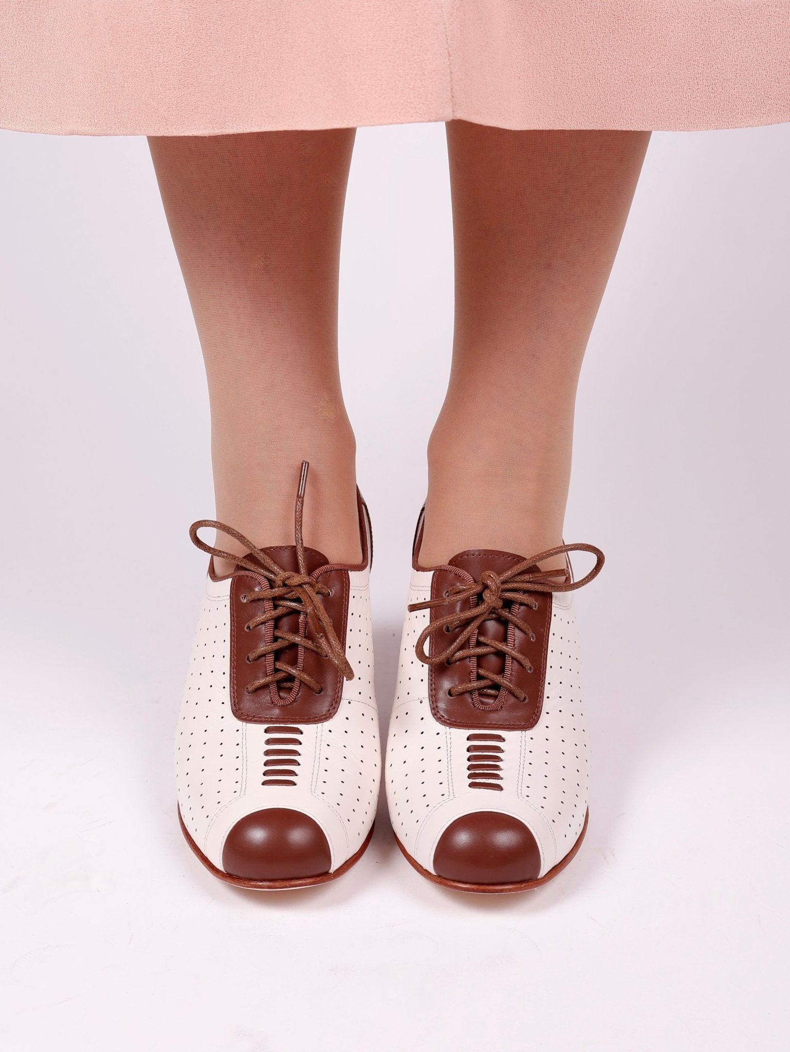 1940s Spectator Oxford pumps - Brown / Off-White - Lucy