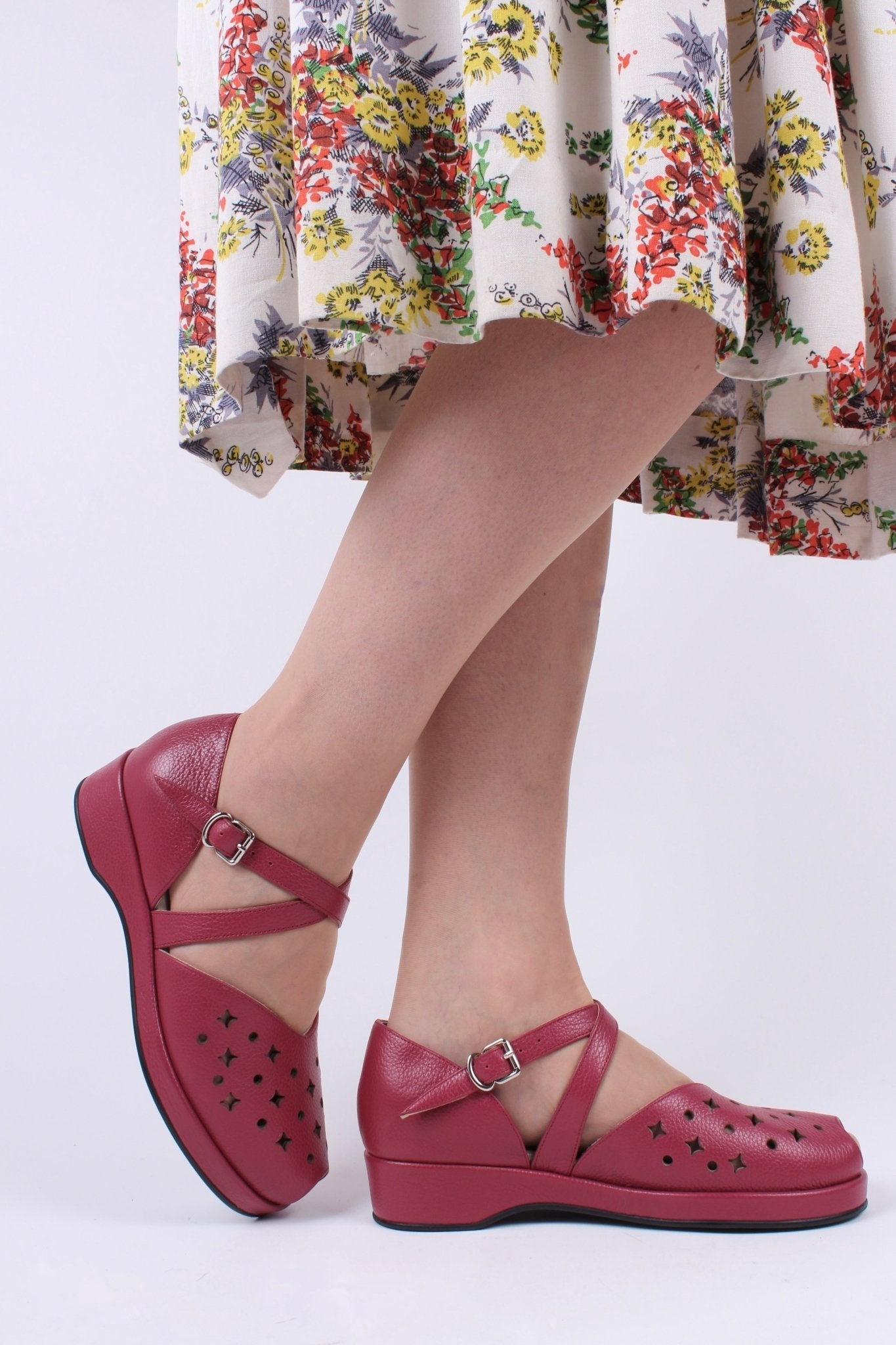 1940s style summer sandals /  wedges - Raspberry - Norma