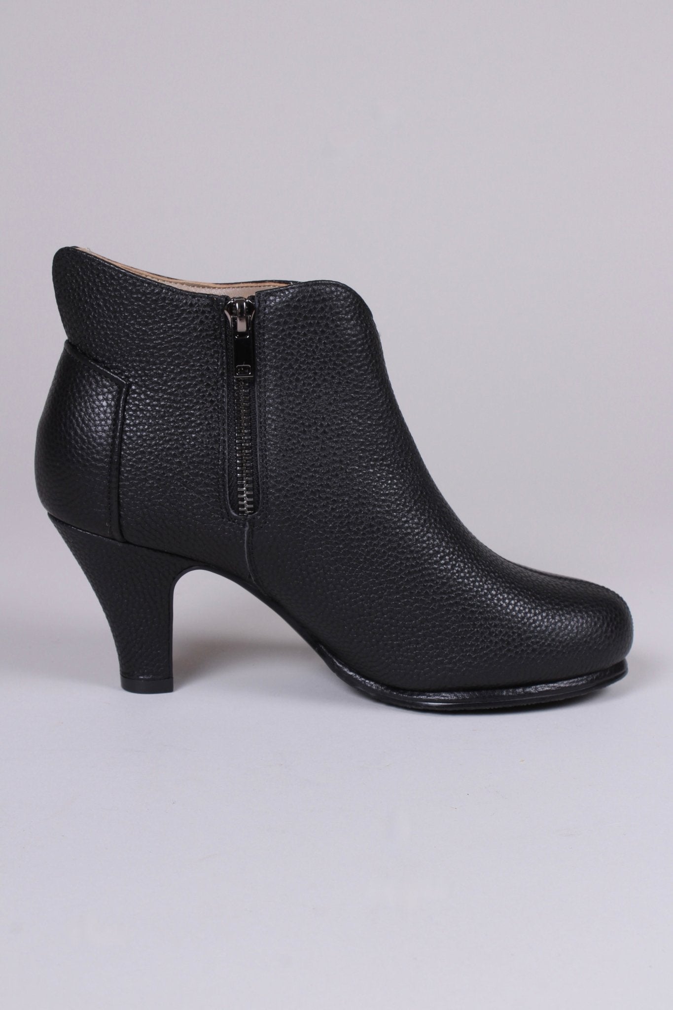 1950s high heel ankle boots with wool lining - Black - Laura