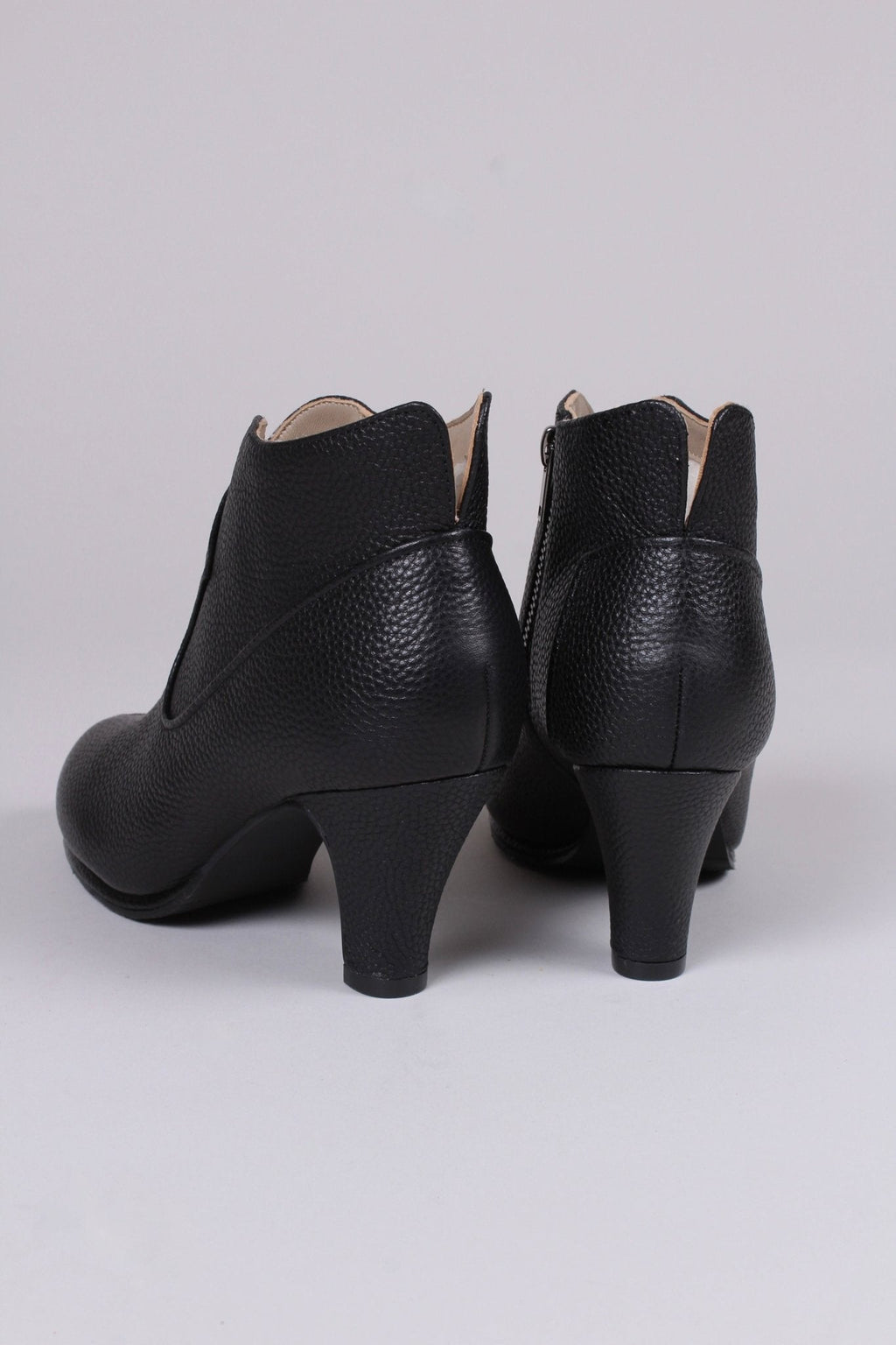 1950s high heel ankle boots with wool lining - Black - Laura