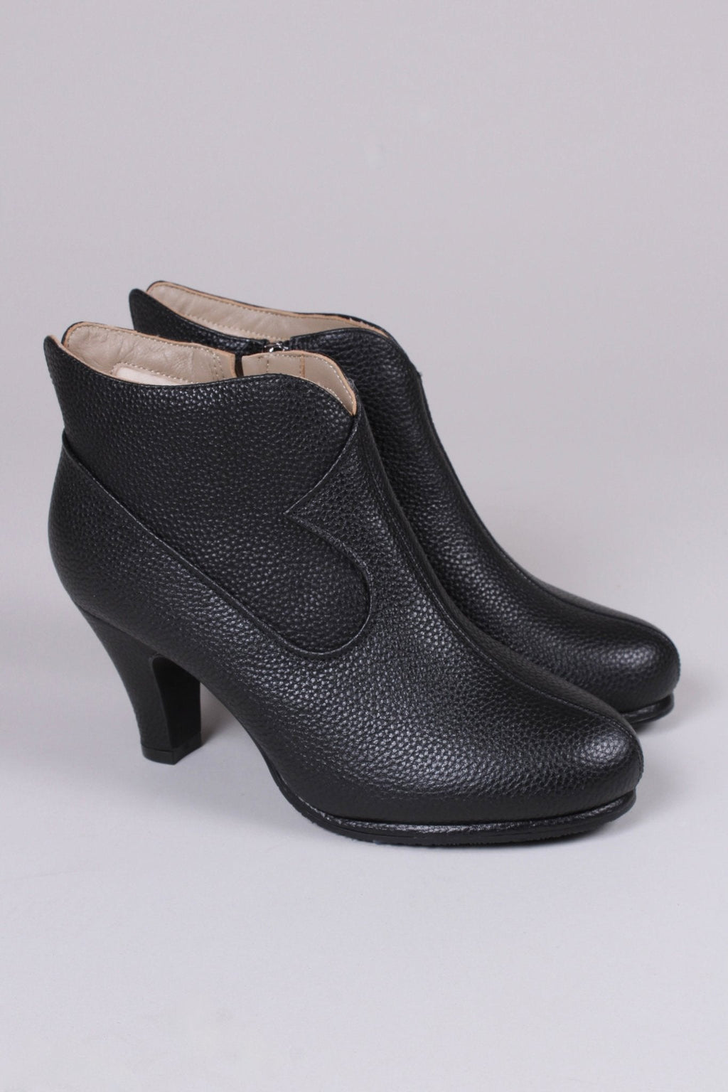 1950s high heel ankle boots with wool lining - Black - Laura