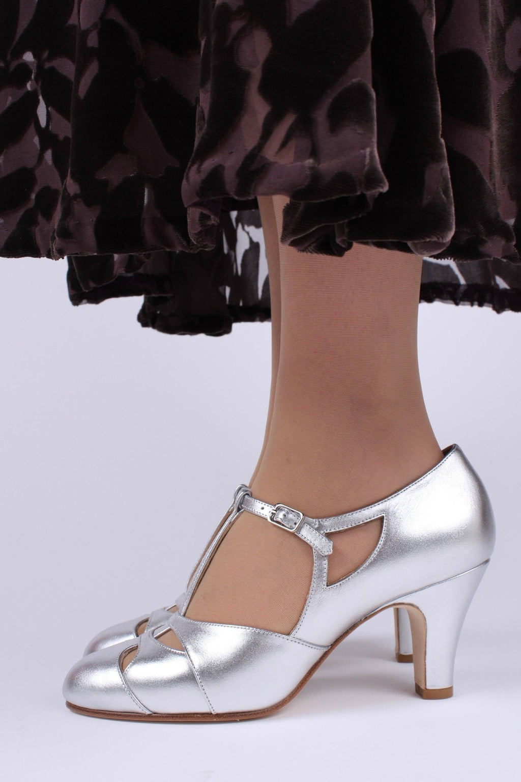 Early 1930s  Art Deco evening sandals - Silver - Helen