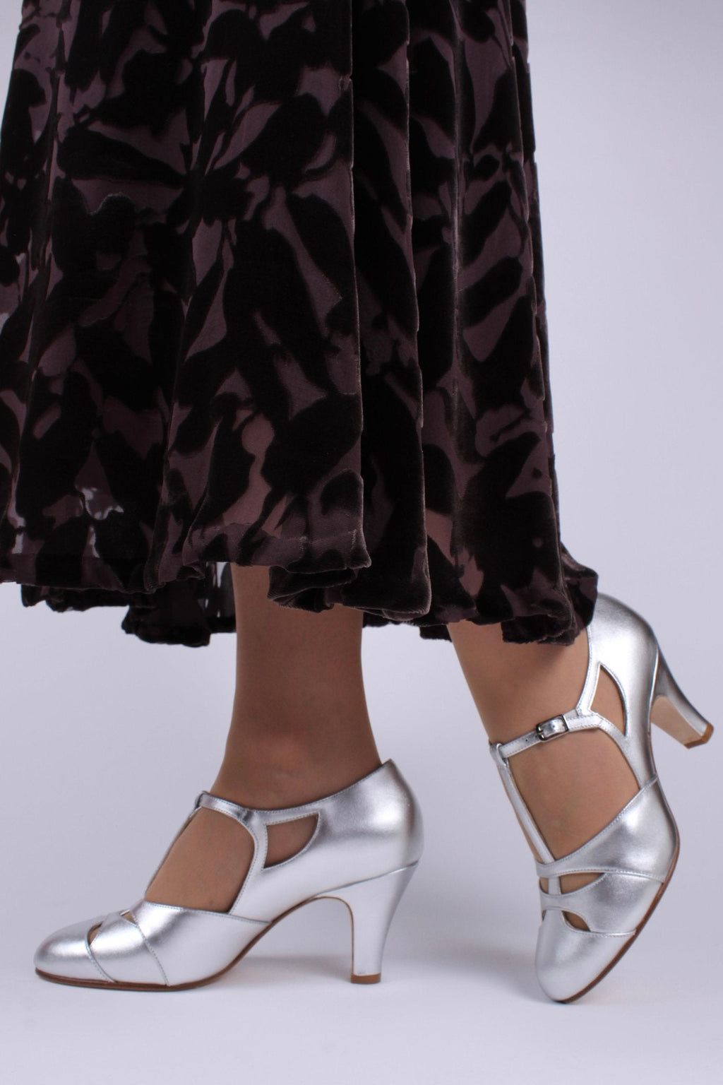 Early 1930s  Art Deco evening sandals - Silver - Helen