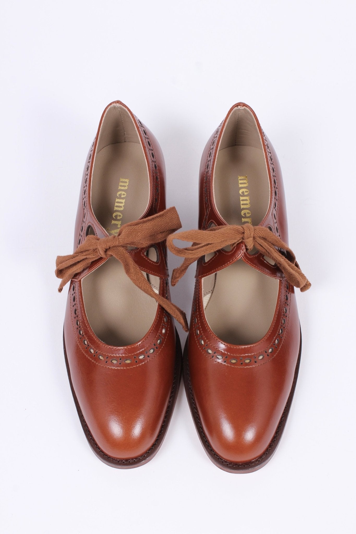 Early 1930s flats with cutouts - Cognac Brown - Anna