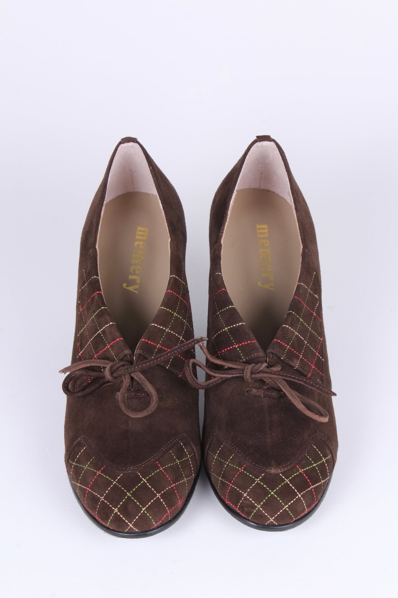 1940s Suede Pumps with Colored Trim – Brown – Edith