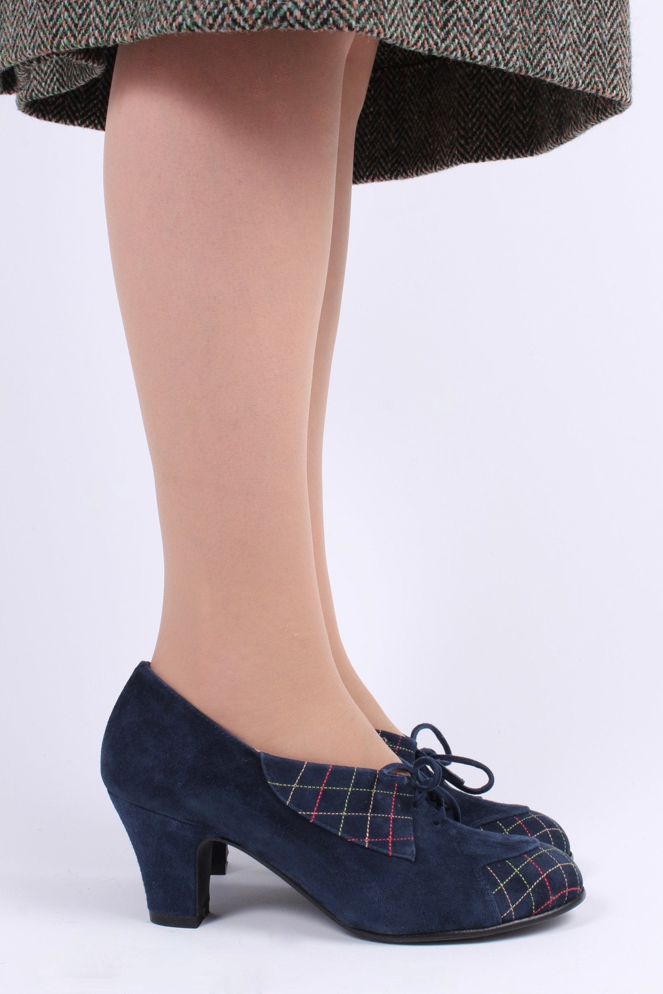 1940s Suede Pumps with Colored Trim – Navy – Edith