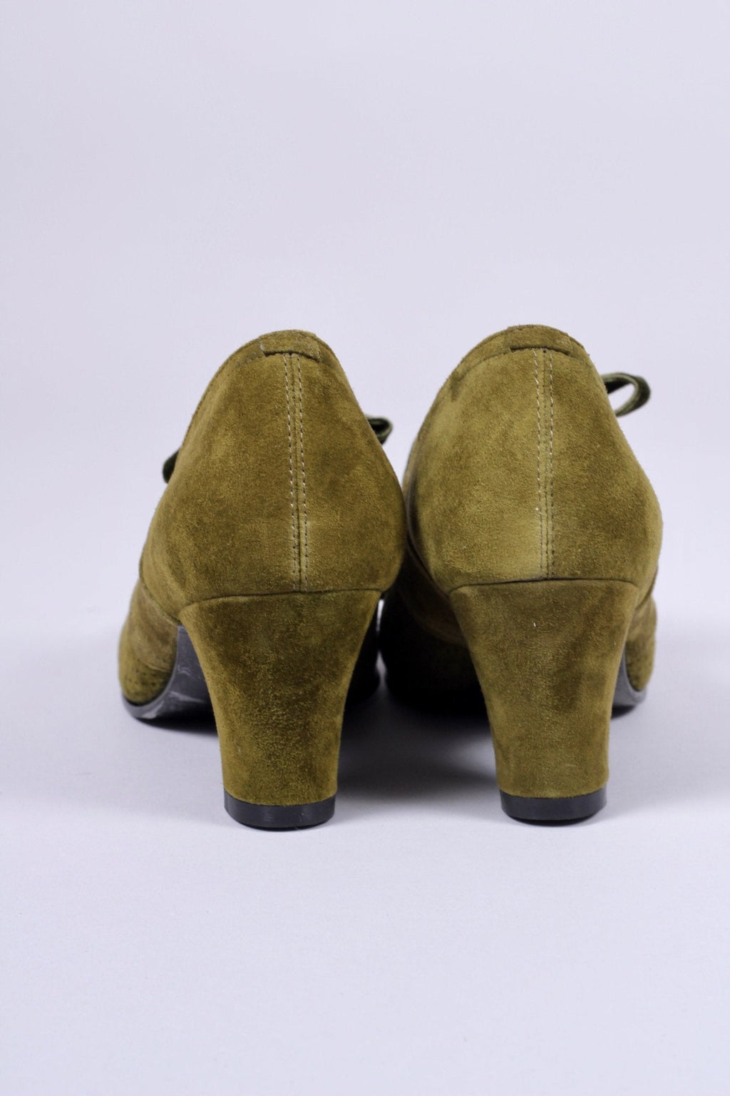 1940s pumps in suede with velvet laces - Green - Esther