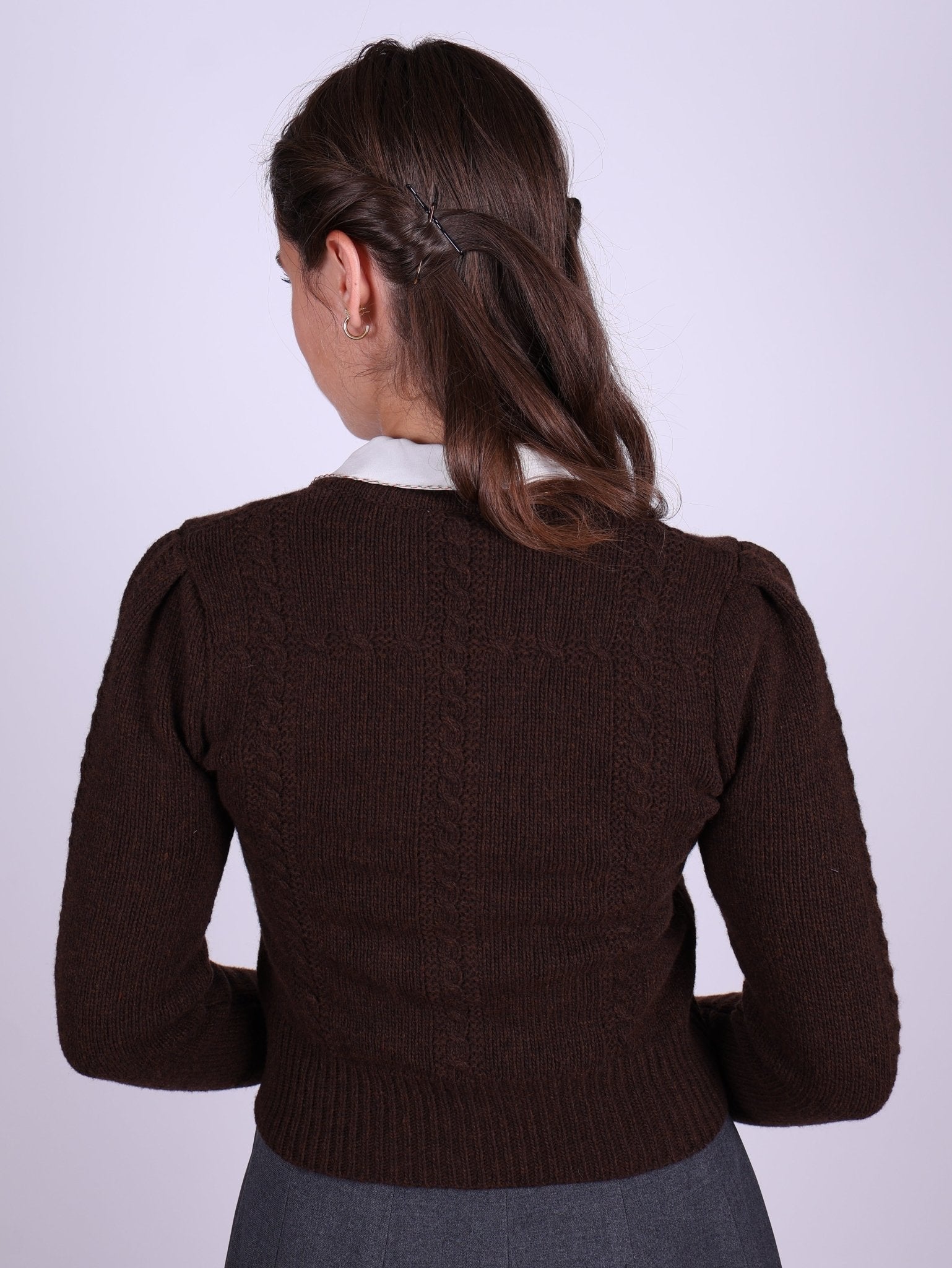 Cute and feminine cable knit 1940s cardigan - Merino - Brown - Astrid
