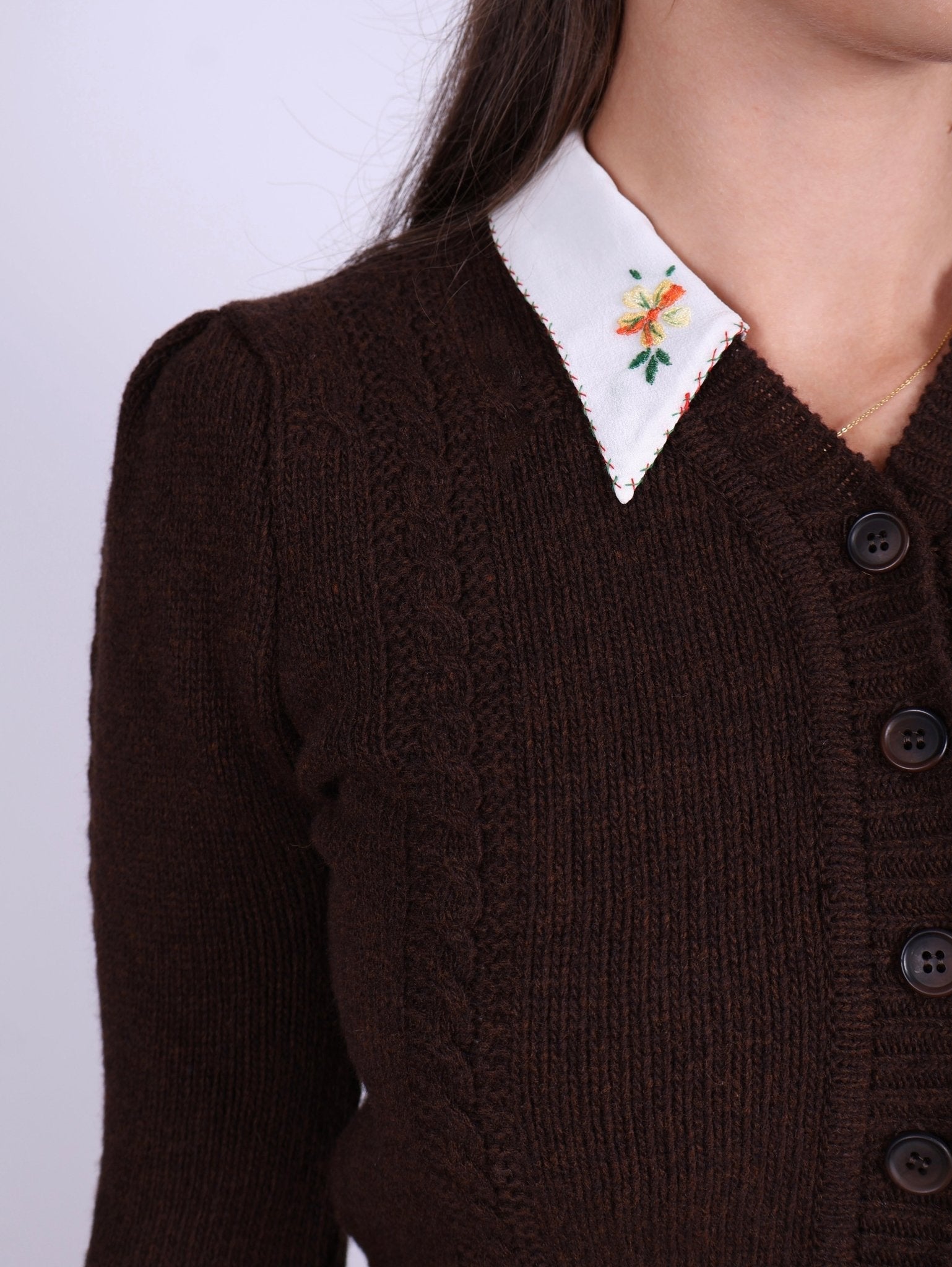 Cute and feminine cable knit 1940s cardigan - Merino - Brown - Astrid