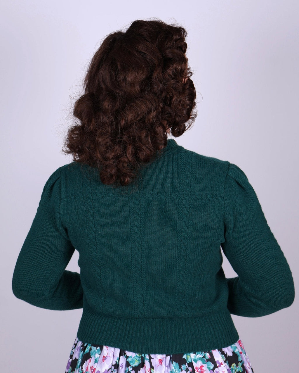 Cute and feminine cable knit 1940s cardigan - Merino - Emerald green - Astrid