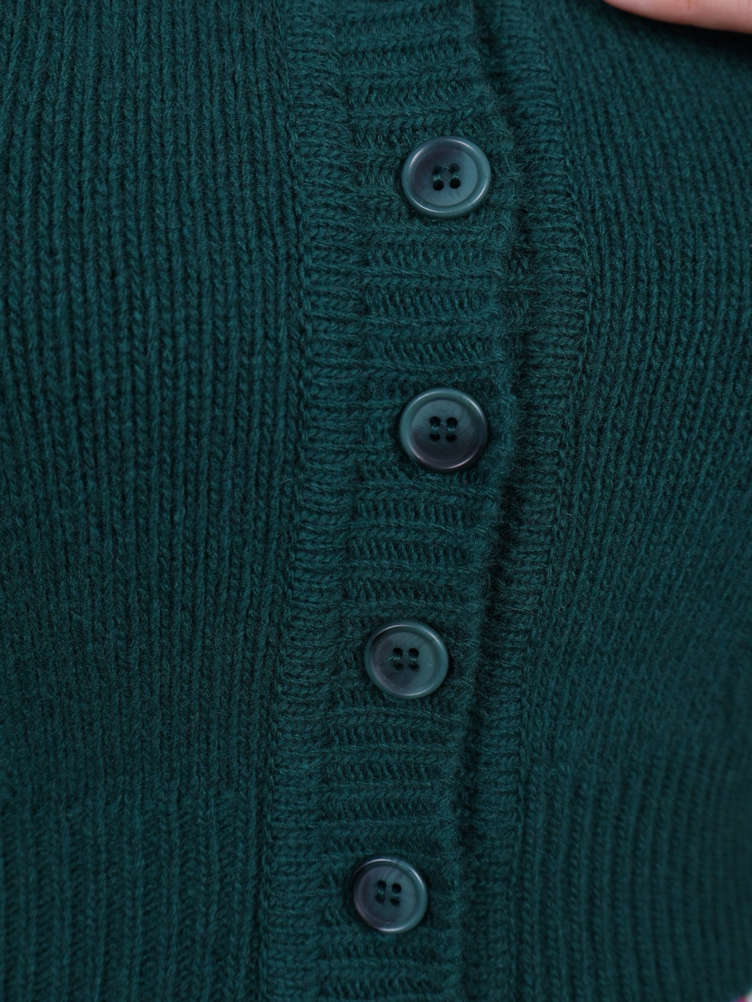 Cute and feminine cable knit 1940s cardigan - Merino - Emerald green - Astrid