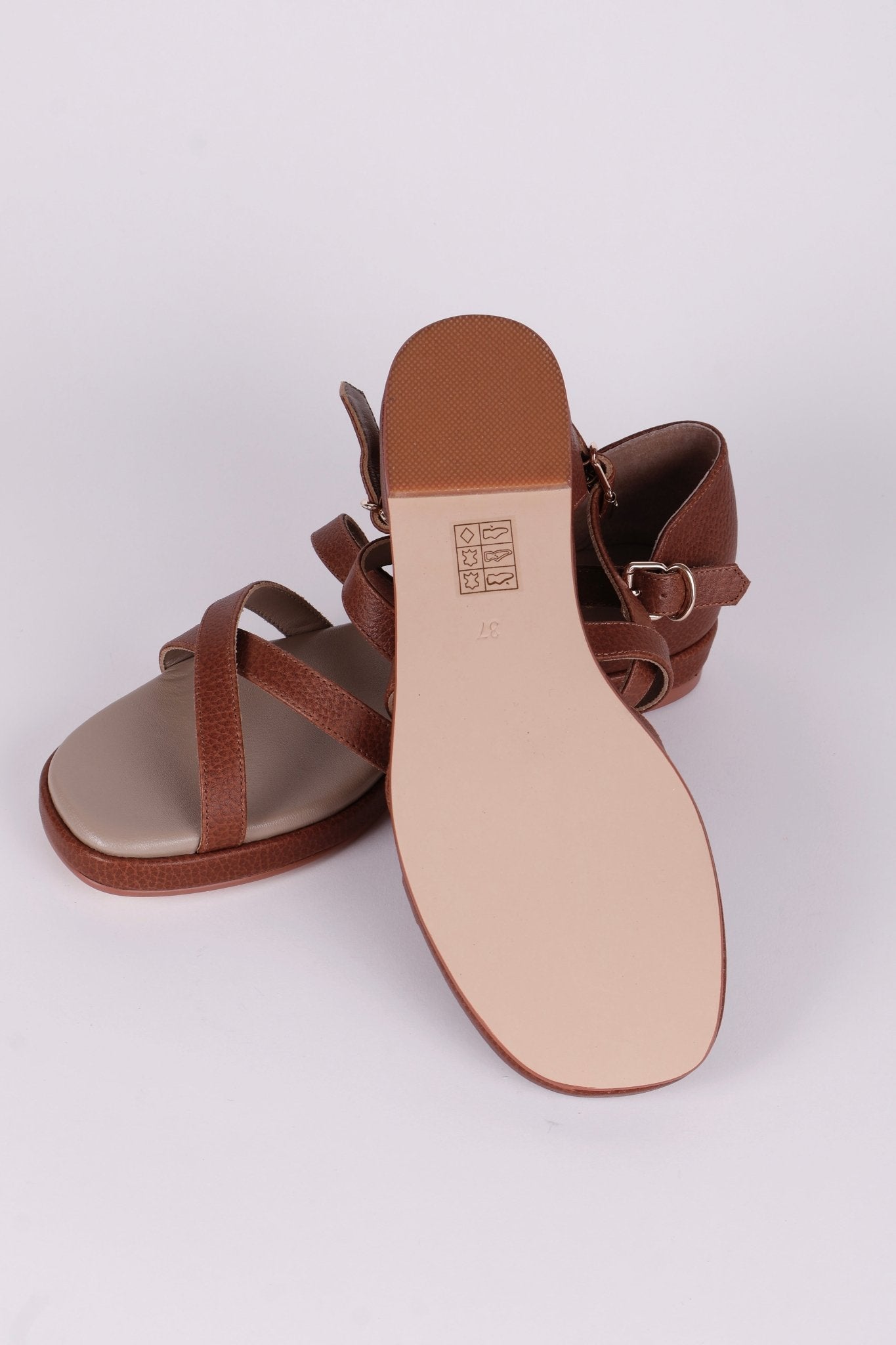 Early 1950s summer sandals - Brown - Sophia