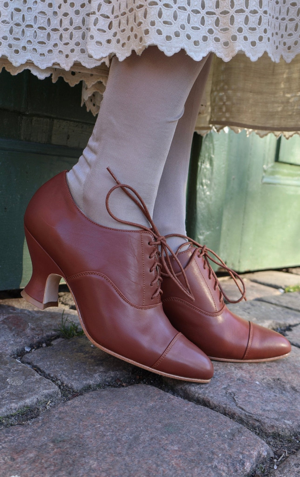 Edwardian Oxford shoe with pompadour heel - 1900 - Brown - Bertha
