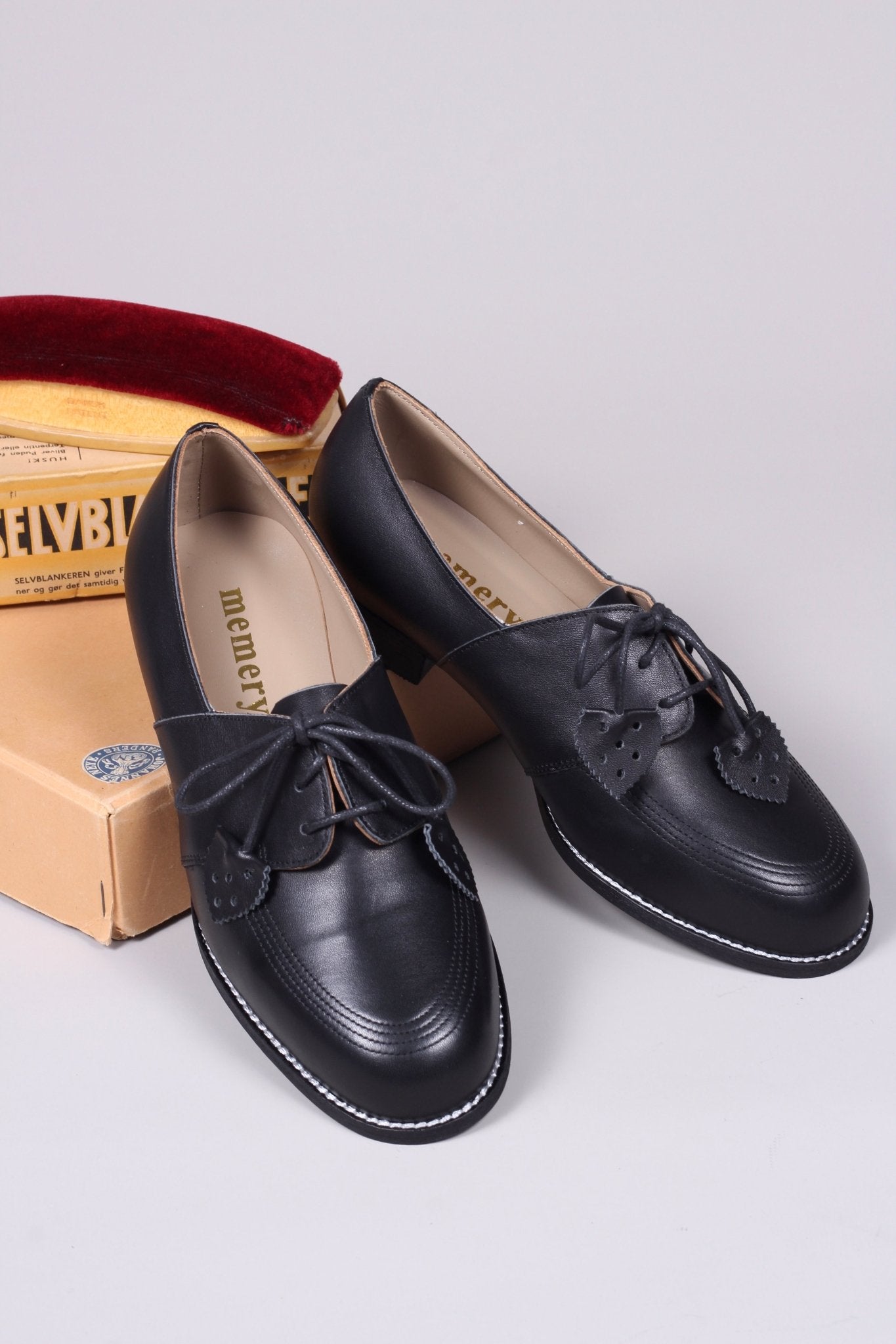 40s Derby shoe with tassels - Black - Billie