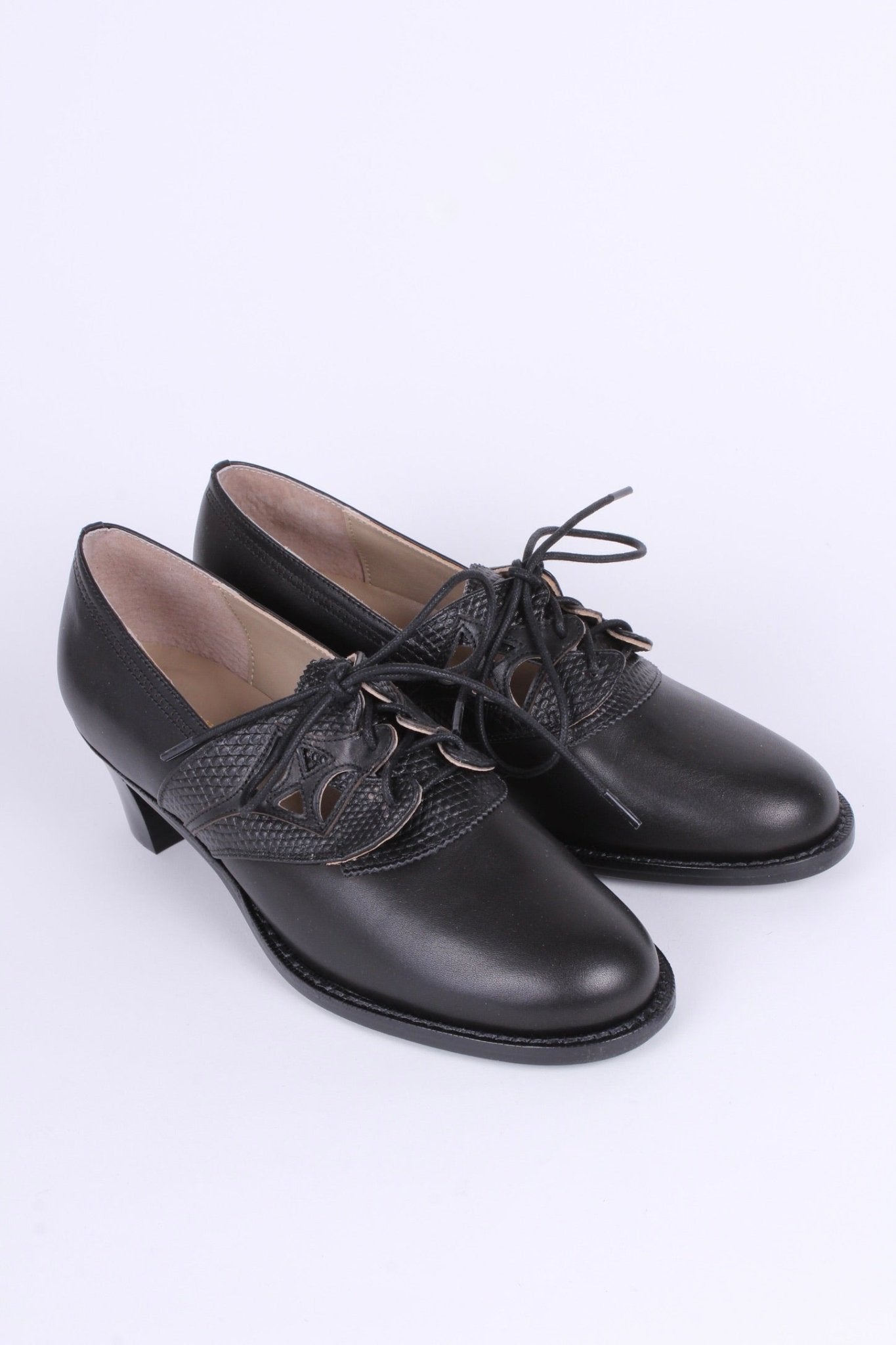 Early 1940s everyday lace-up shoes - Black - Emily