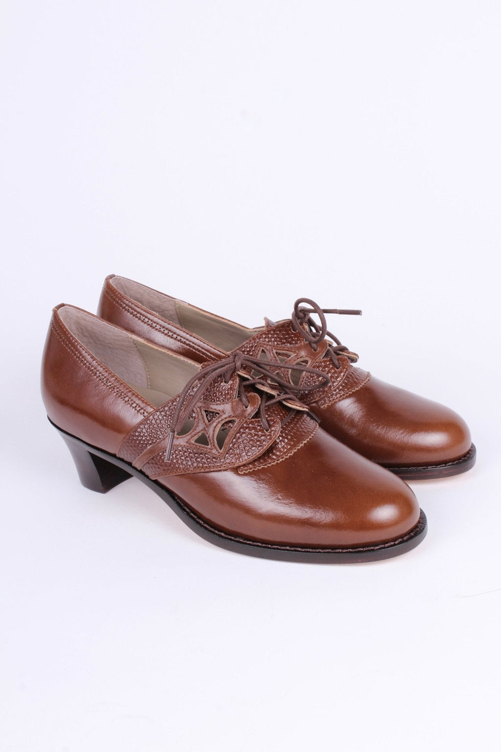 Early 1940s everyday lace-up shoes - Nougat Brown - Emily