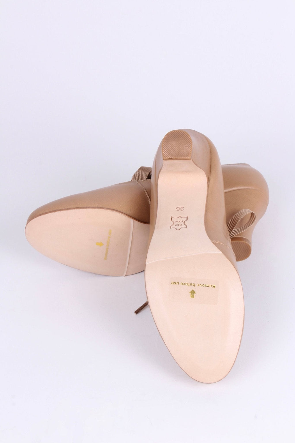 Classic, everyday late 1920's pumps - Cream - Charlotte