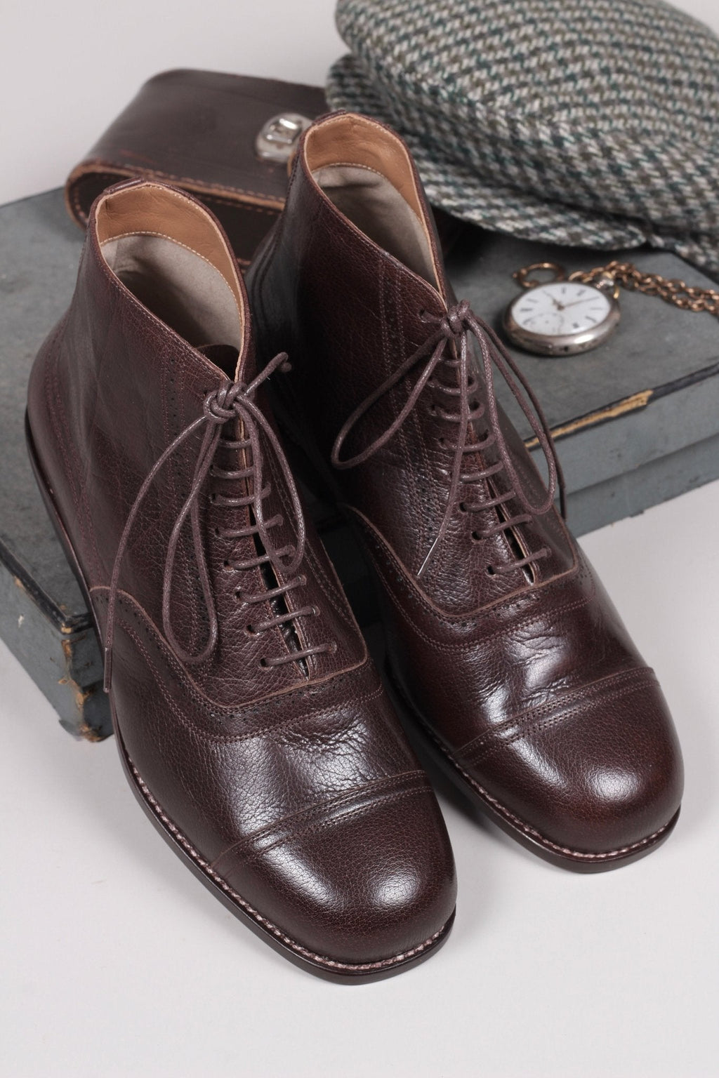 Men's late 20s / 30s style everyday leather ankle boot - Dark brown - Tom