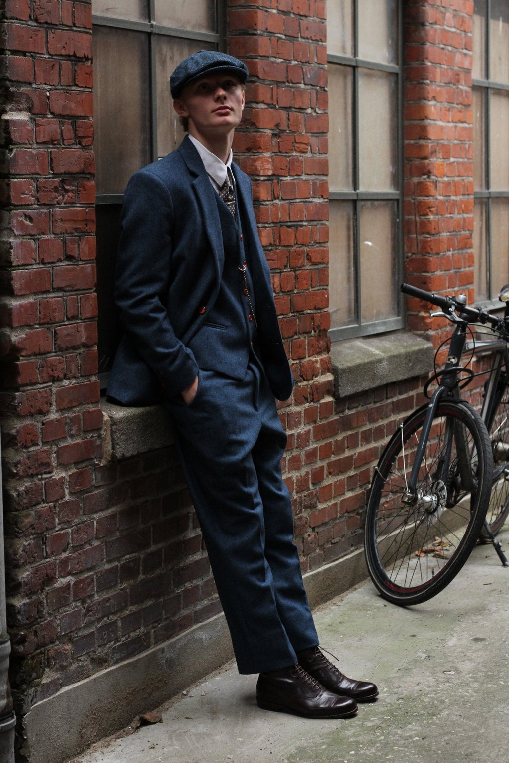 Men's late 20s / 30s style everyday leather ankle boot - Dark brown - Tom