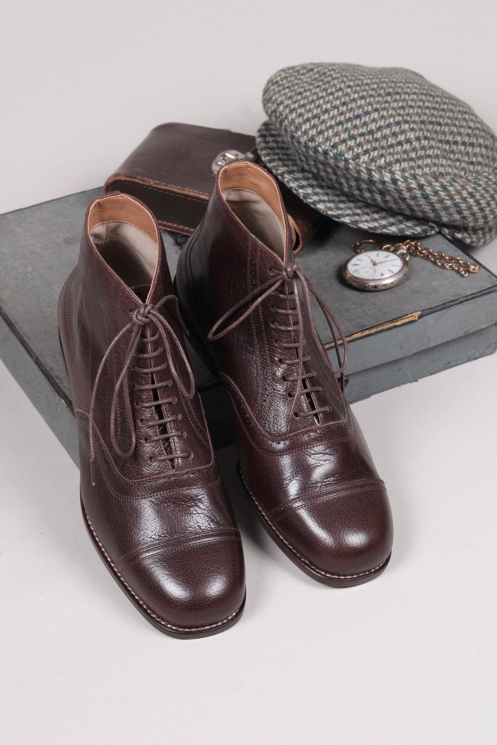 Men's late 20s / 30s style everyday leather ankle boot - Dark brown - Tom