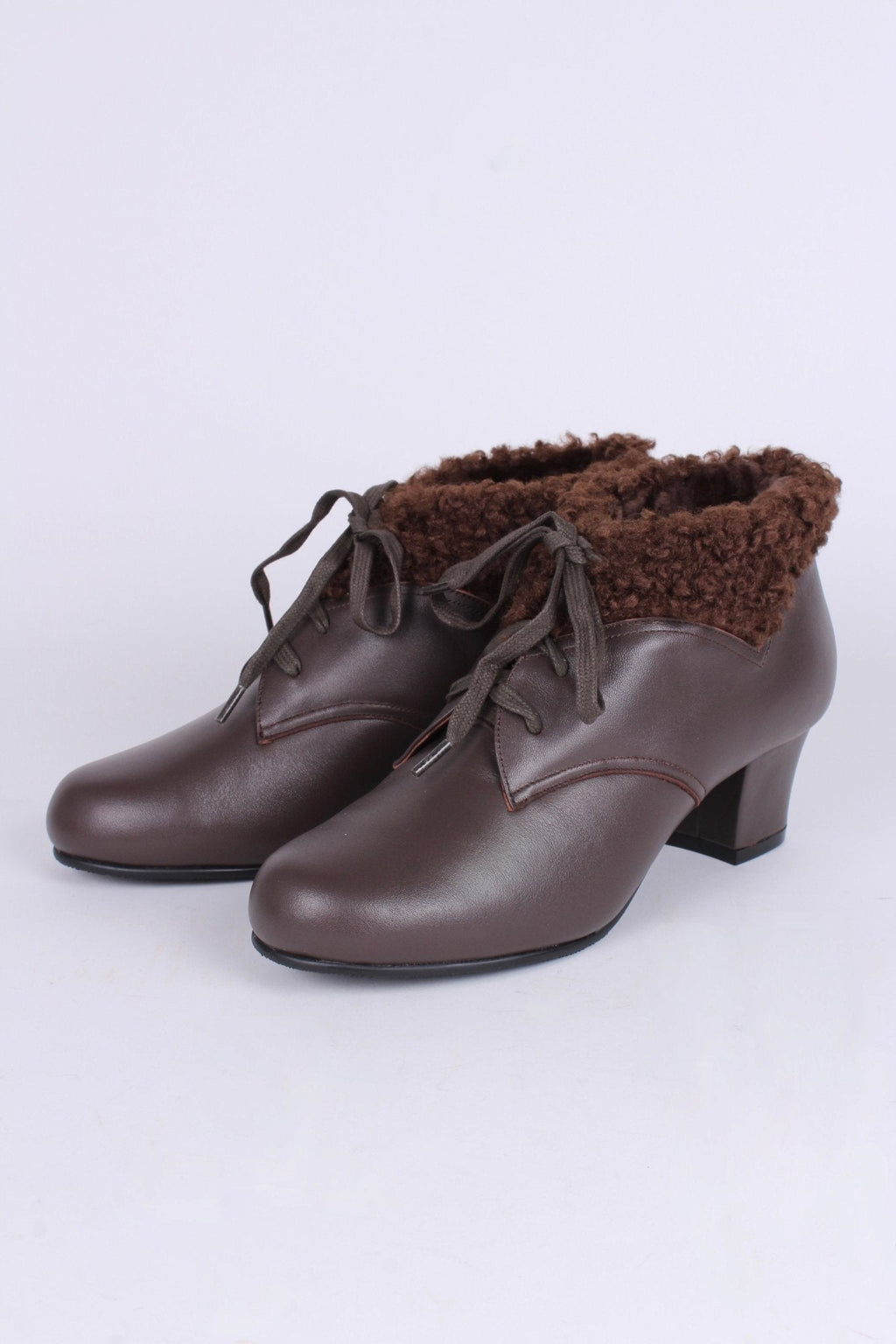 Soft 1940s /1950s booties with wool shearling - Dark Brown - Karin