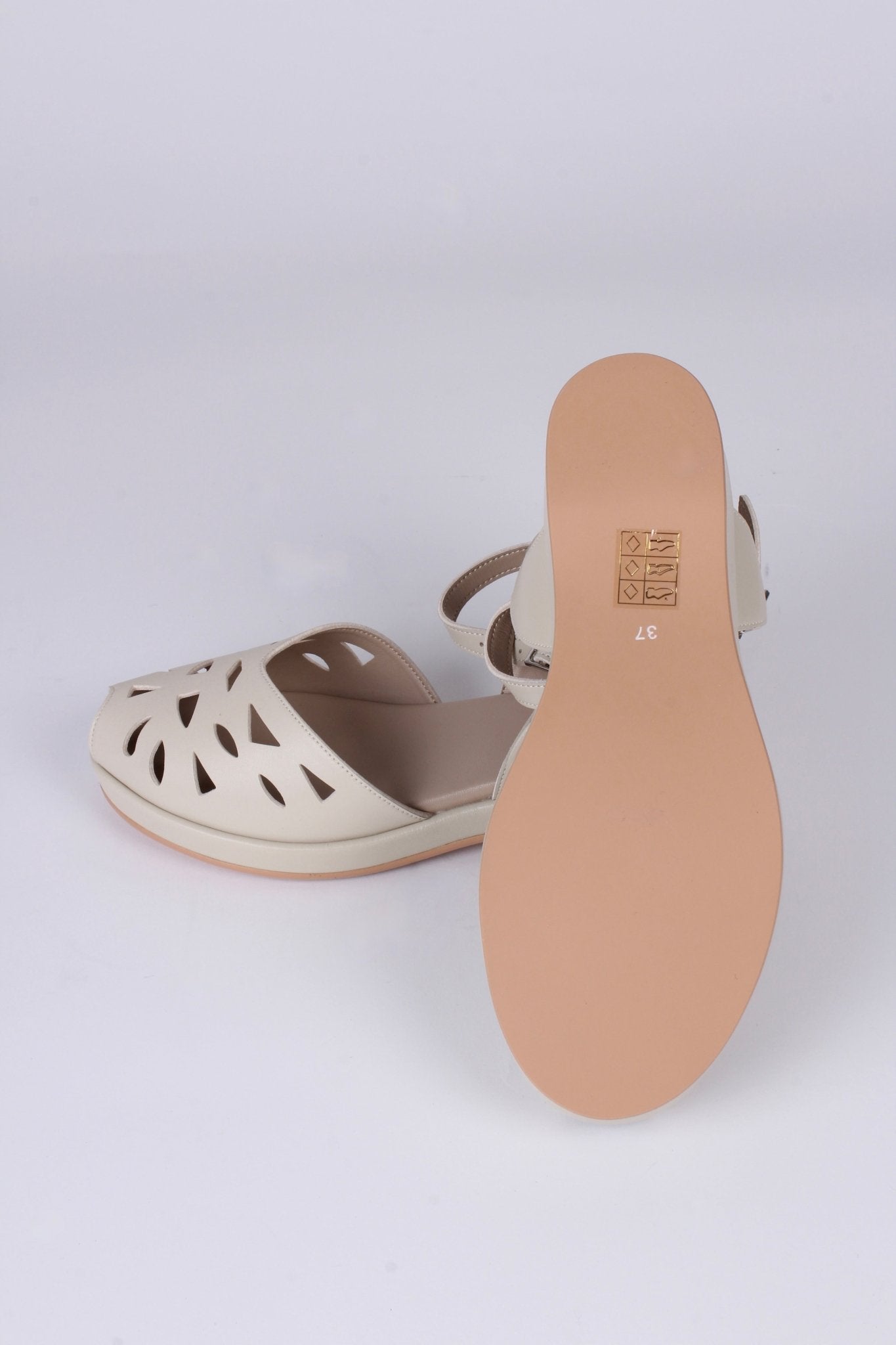 VEGAN - 1940s / 50s style summer sandals /  wedges - Cream - Sidse